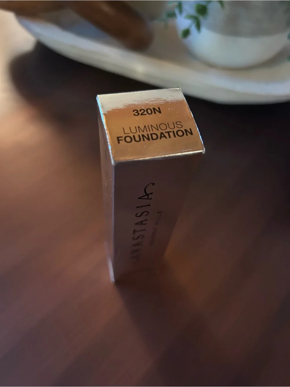 Anastasia Beverly Hills Luminous Foundation